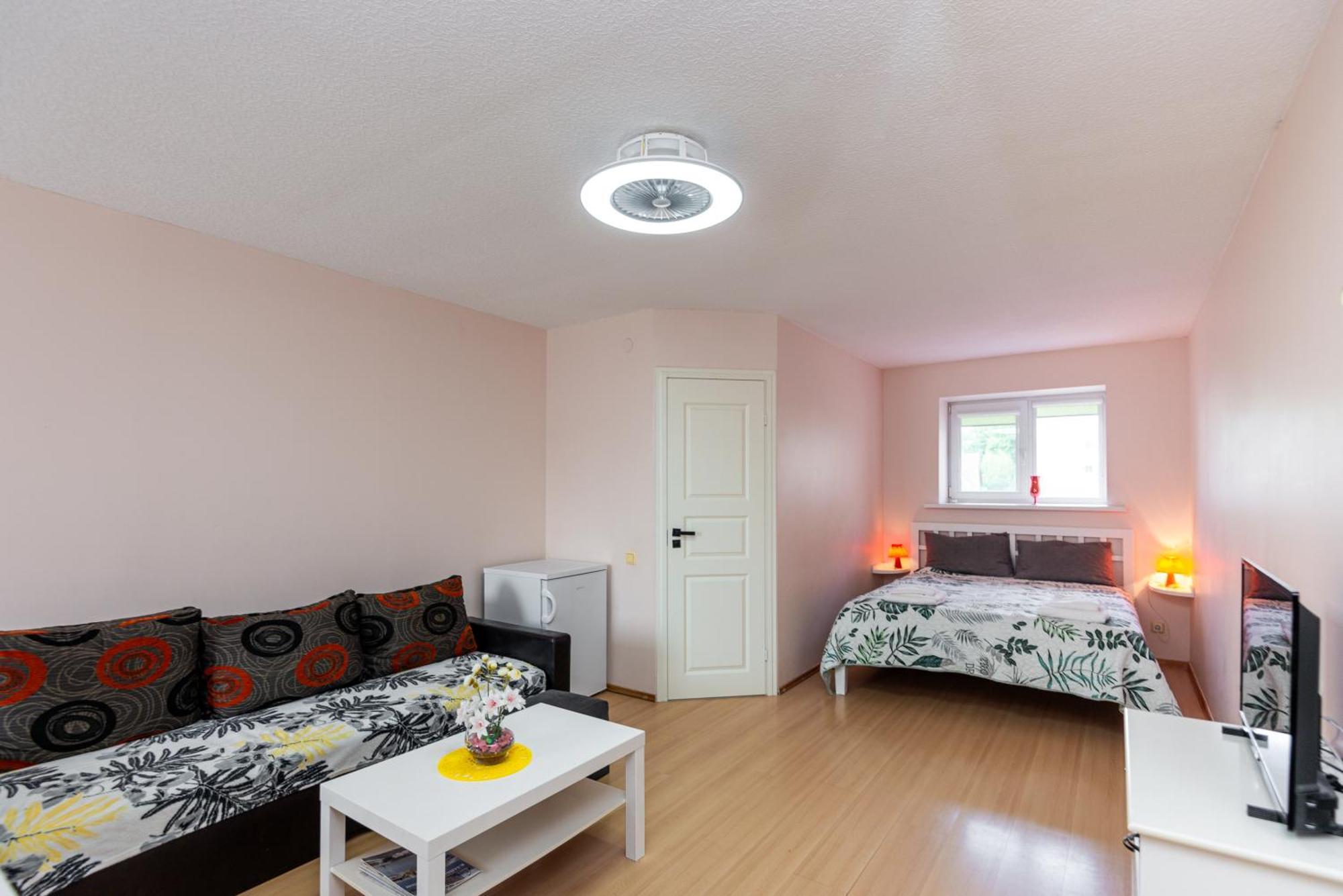 Apartamentai Pas Regina Паланга Екстер'єр фото
