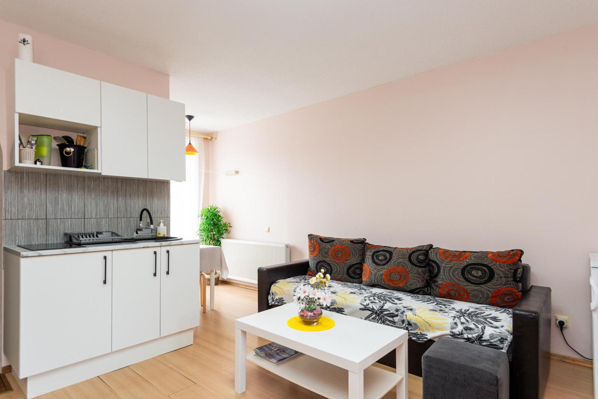 Apartamentai Pas Regina Паланга Екстер'єр фото