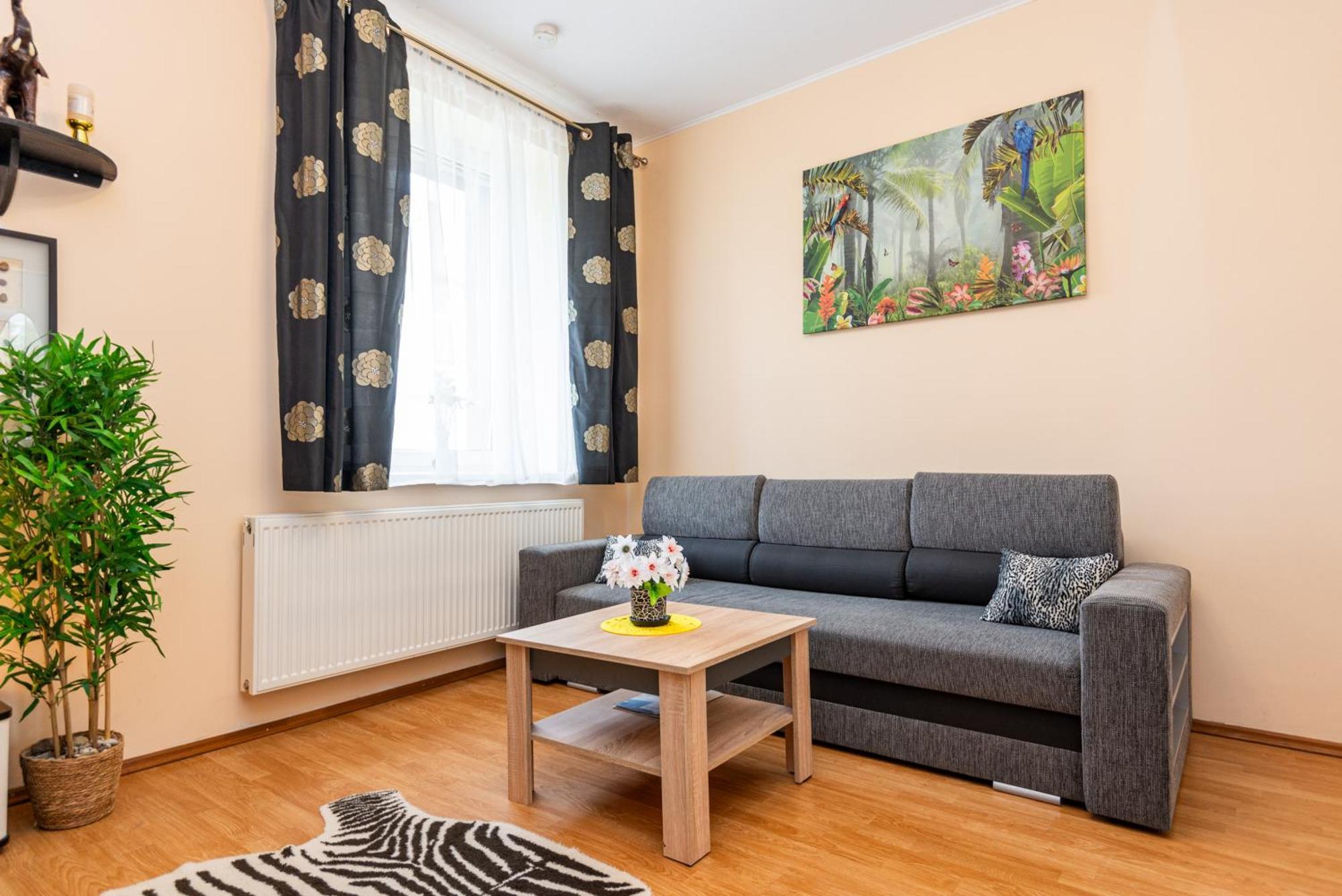 Apartamentai Pas Regina Паланга Екстер'єр фото